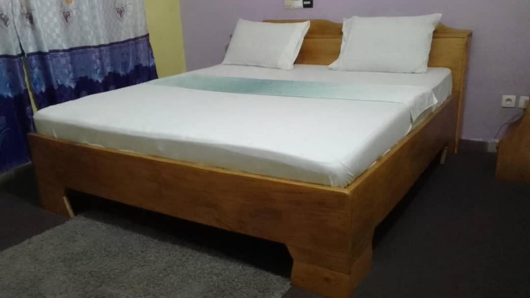 Chambre Classique Котону Номер фото